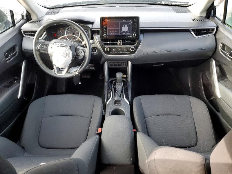 2022 TOYOTA COROLLA CROSS LE LE 8