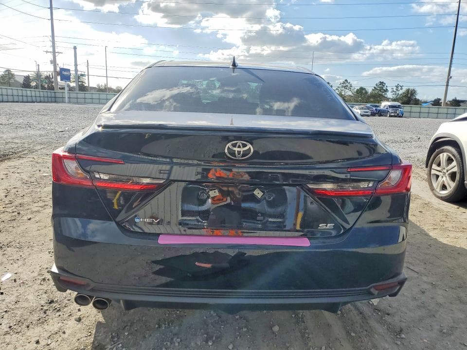 2026 TOYOTA CAMRY SE 6