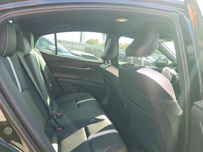 2026 TOYOTA CAMRY SE 10