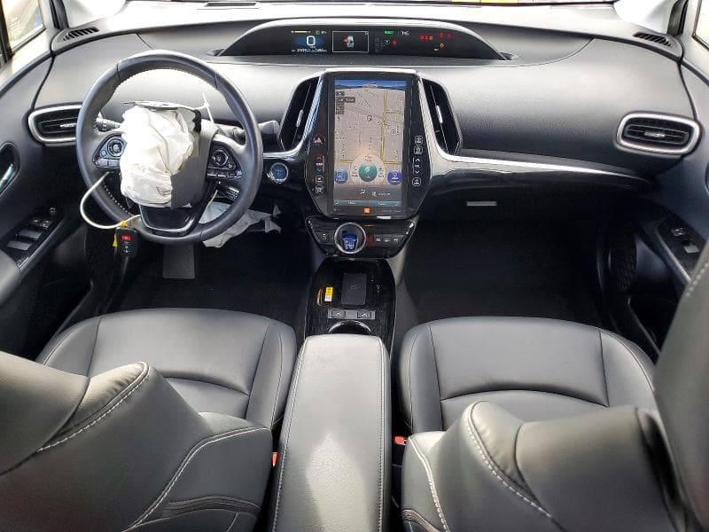 2022 TOYOTA PRIUS PRIME LE LE 8