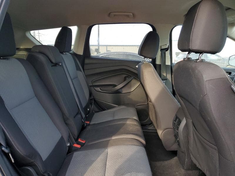 2017 FORD ESCAPE SE 11