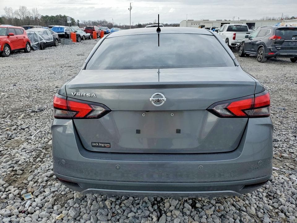 2020 NISSAN VERSA S 6