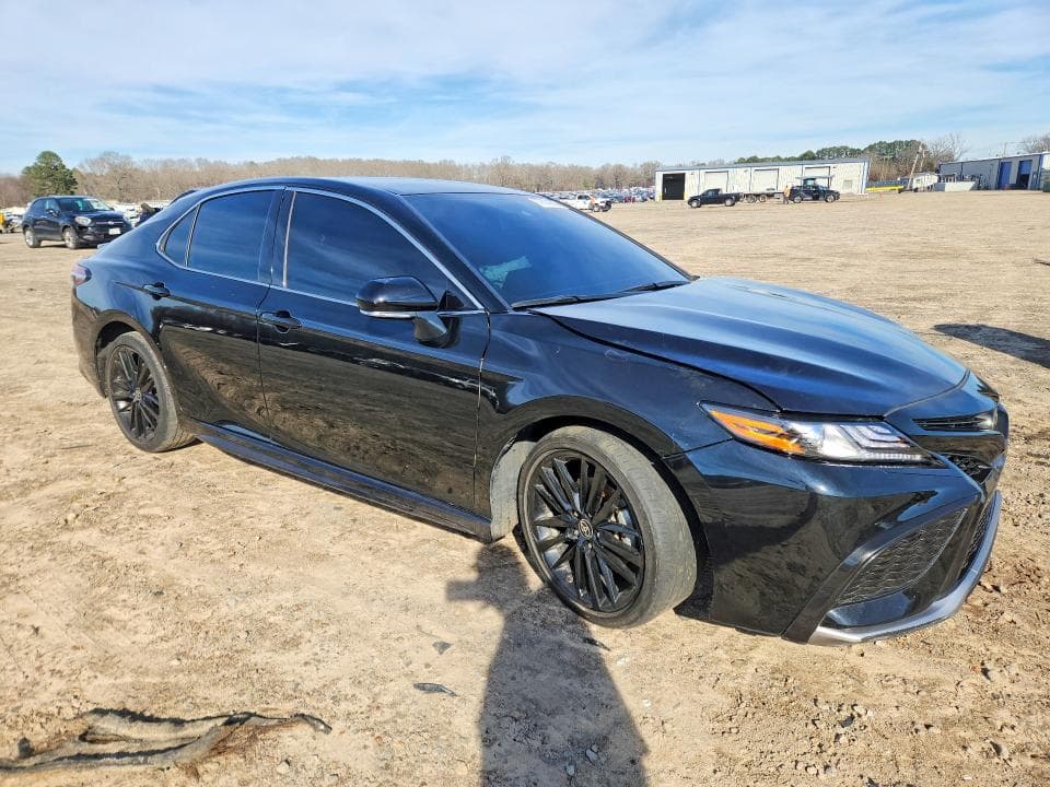 2024 TOYOTA CAMRY XSE 4