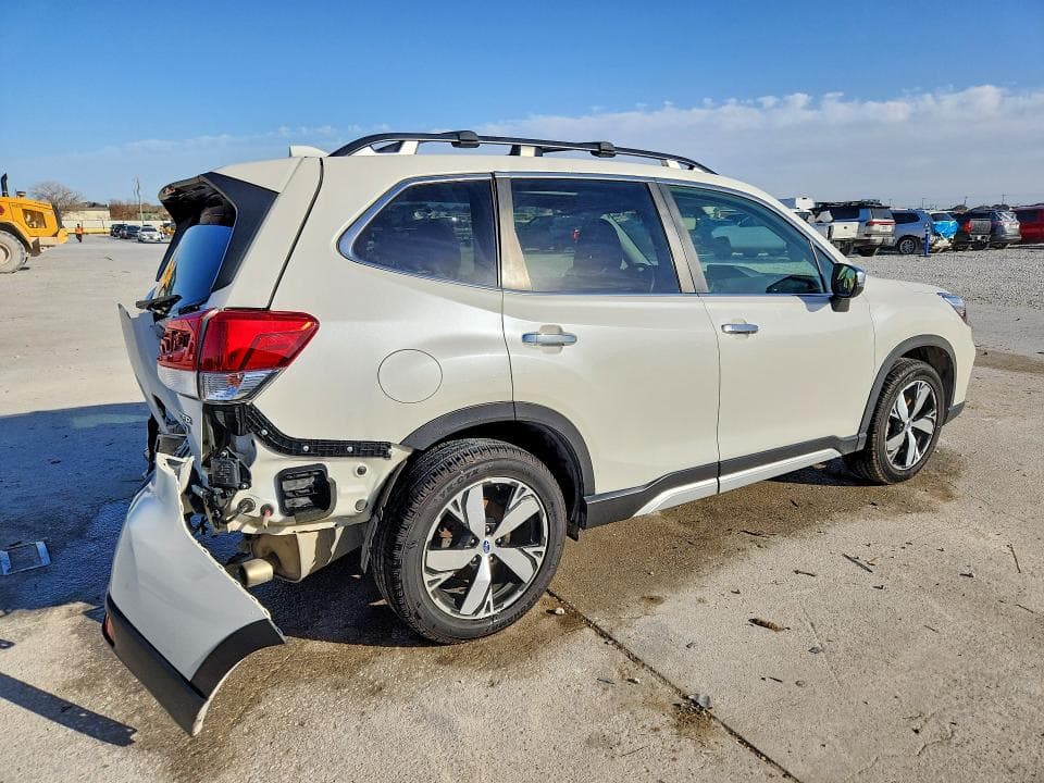 2019 SUBARU FORESTER TOURING 3