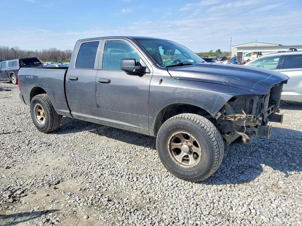 2018 RAM 1500 ST 4