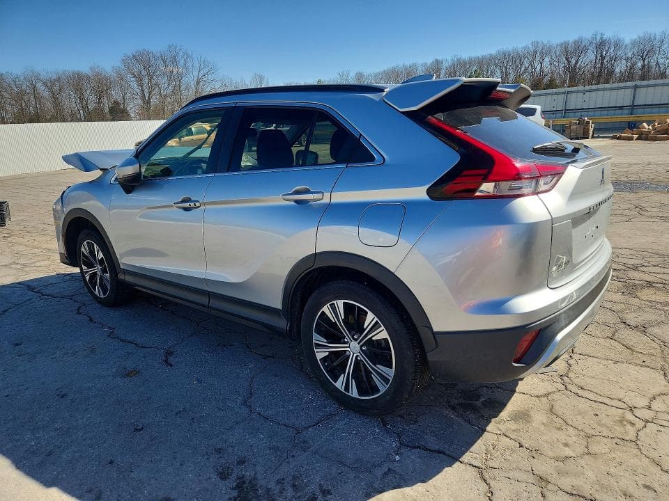 2022 MITSUBISHI ECLIPSE CROSS SE 2