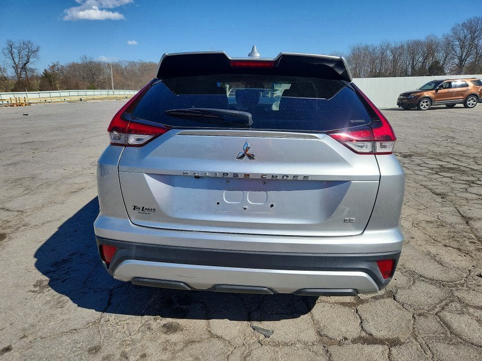 2022 MITSUBISHI ECLIPSE CROSS SE 6
