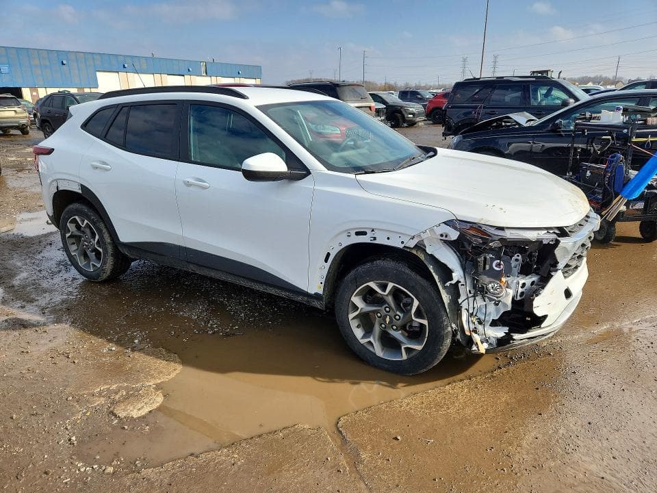 2025 CHEVROLET TRAX 1LT 4