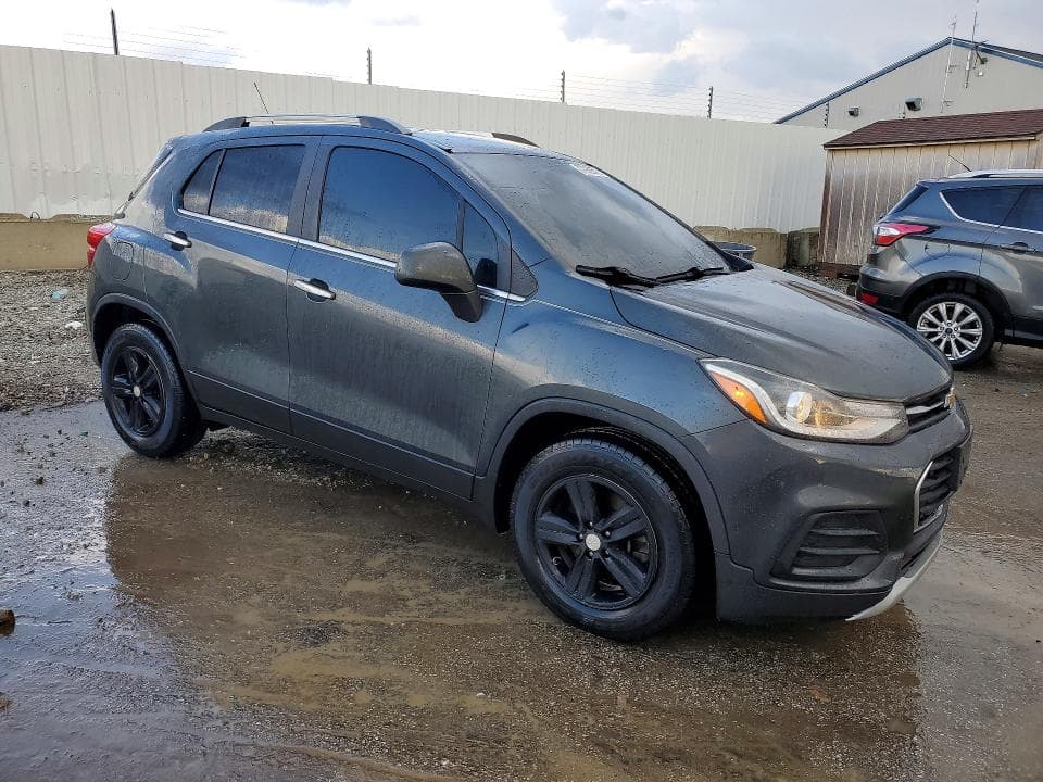 2017 CHEVROLET TRAX 1LT 4
