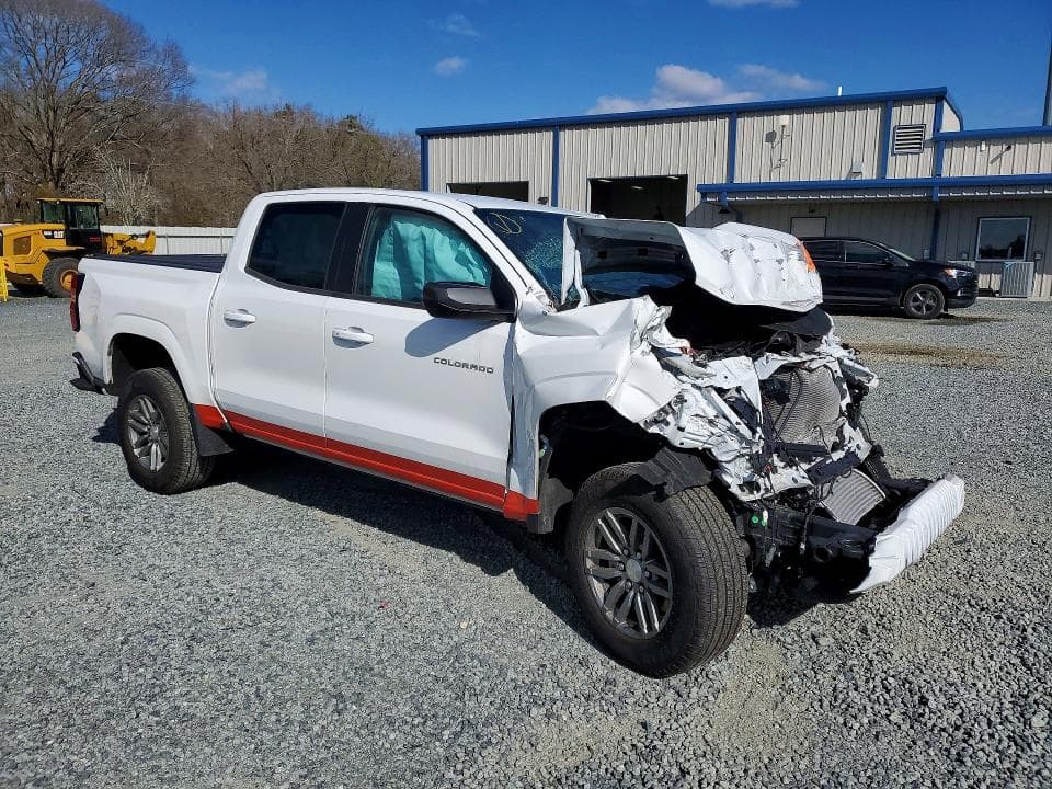 2024 CHEVROLET COLORADO LT 4