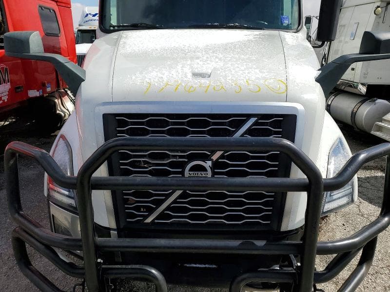 2020 VOLVO VNL SEMI TRUCK VNL 7