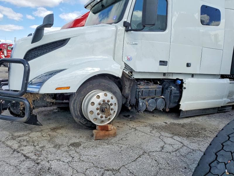 2020 VOLVO VNL SEMI TRUCK VNL 9