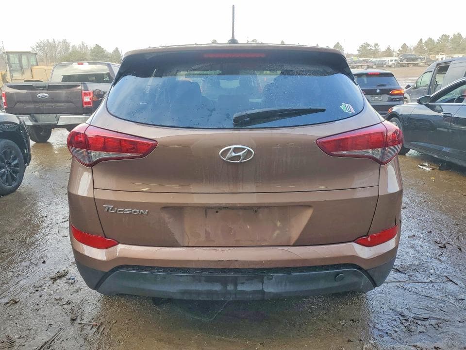 2017 HYUNDAI TUCSON SE 6