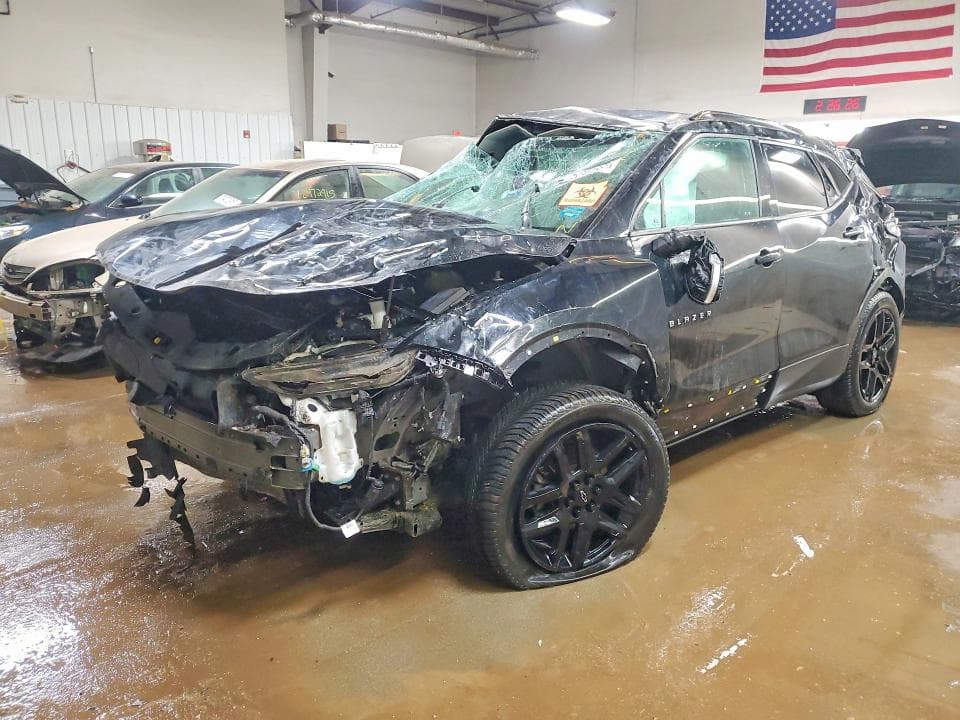 2021 CHEVROLET BLAZER 2LT 1