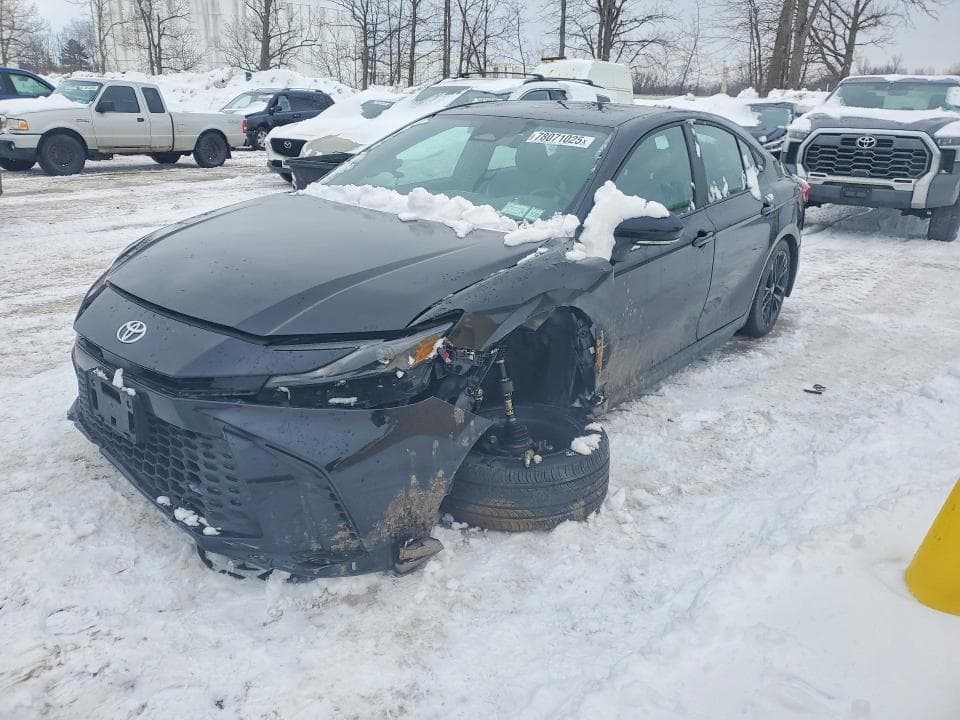 2025 TOYOTA CAMRY 1