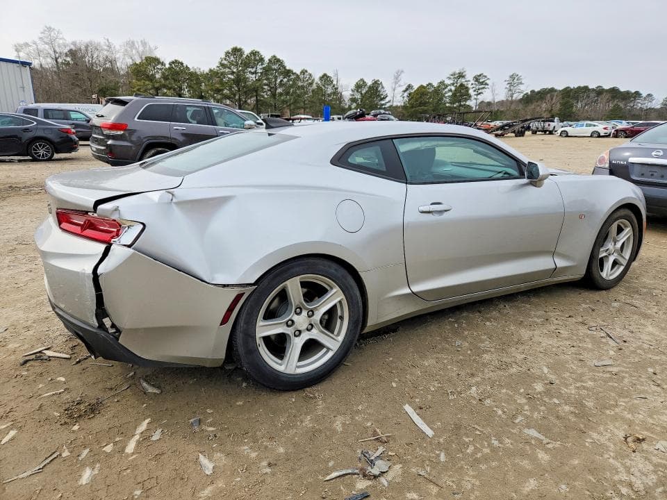 2018 CHEVROLET CAMARO LT 3