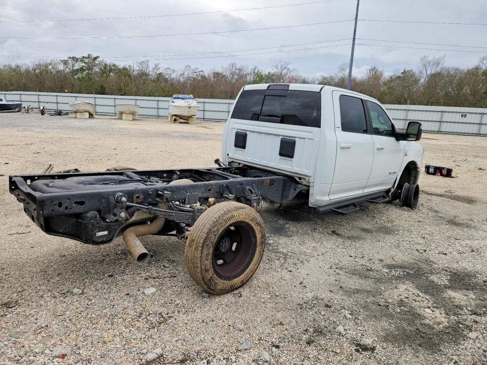 2024 RAM 3500 CAB & CHASSIS L 3