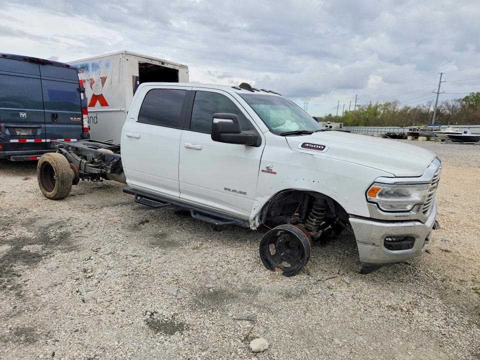 2024 RAM 3500 CAB & CHASSIS L 4