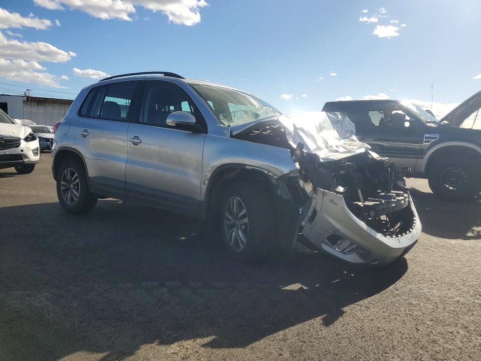 2017 VOLKSWAGEN TIGUAN S 4