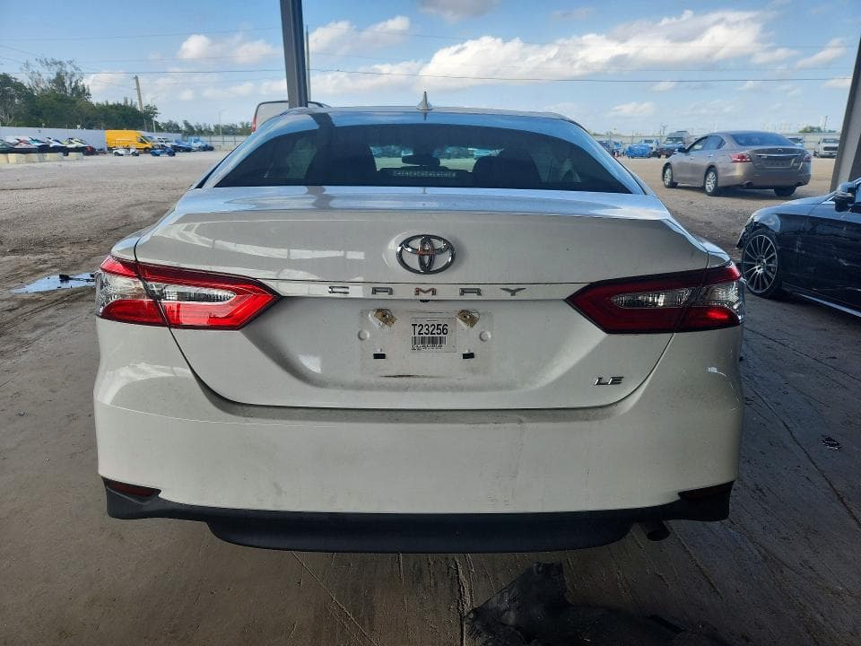 2020 TOYOTA CAMRY LE 6