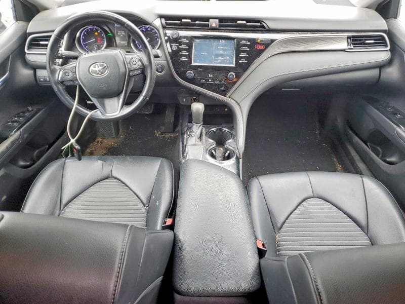 2019 TOYOTA CAMRY L L 8