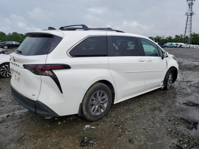 2025 TOYOTA SIENNA LE LE 4