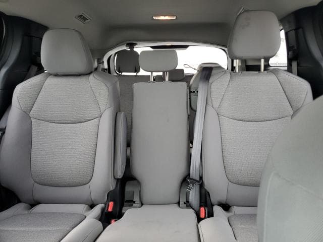 2025 TOYOTA SIENNA LE LE 11