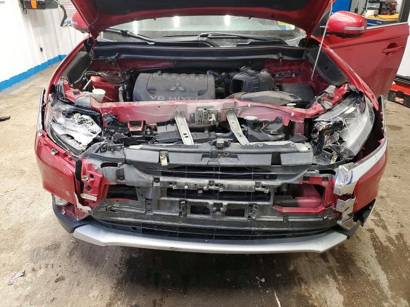 2018 MITSUBISHI OUTLANDER GT 12