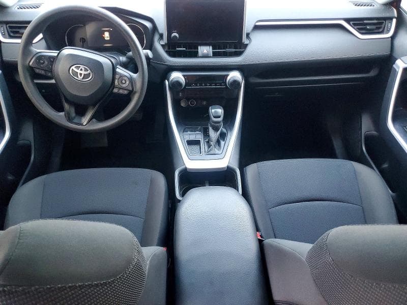 2023 TOYOTA RAV4 LE 8