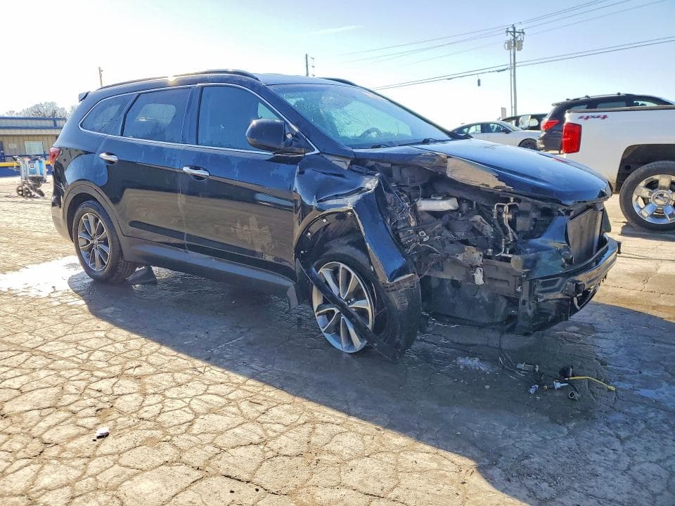 2017 HYUNDAI SANTA FE SE SE 4