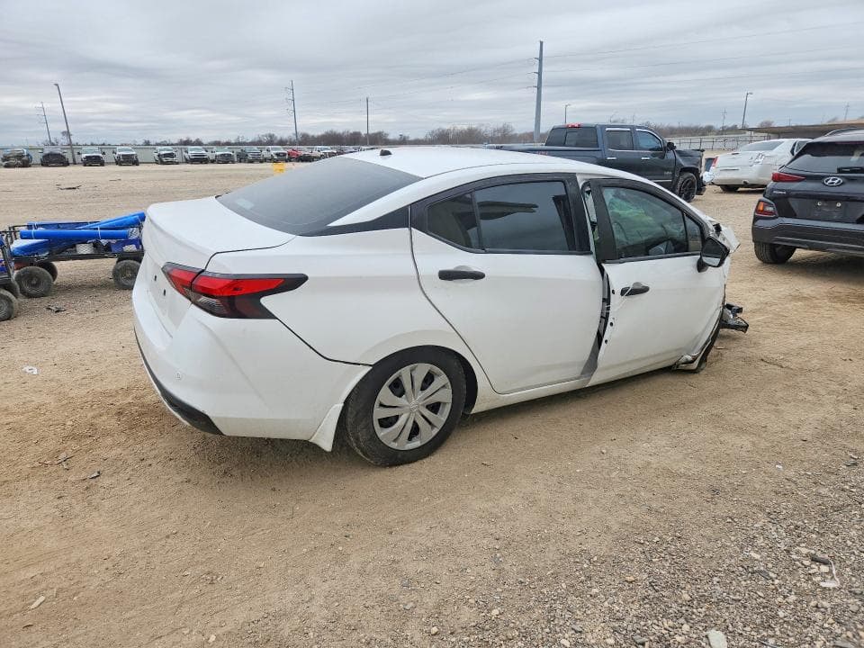 2021 NISSAN VERSA 3