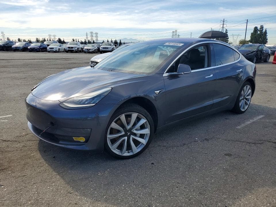 2018 TESLA MODEL 3 1