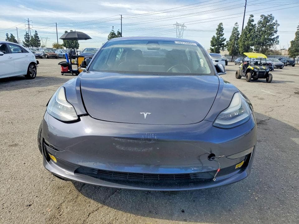 2018 TESLA MODEL 3 5