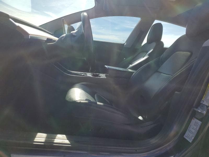 2018 TESLA MODEL 3 7
