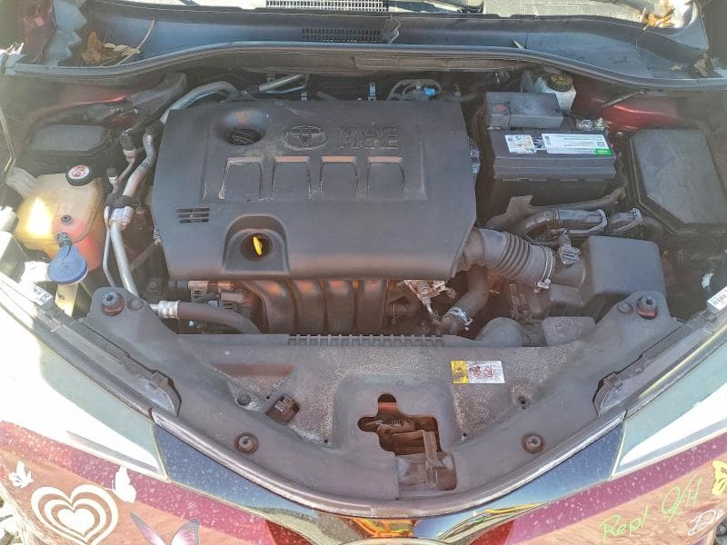 2018 TOYOTA C-HR XLE 12