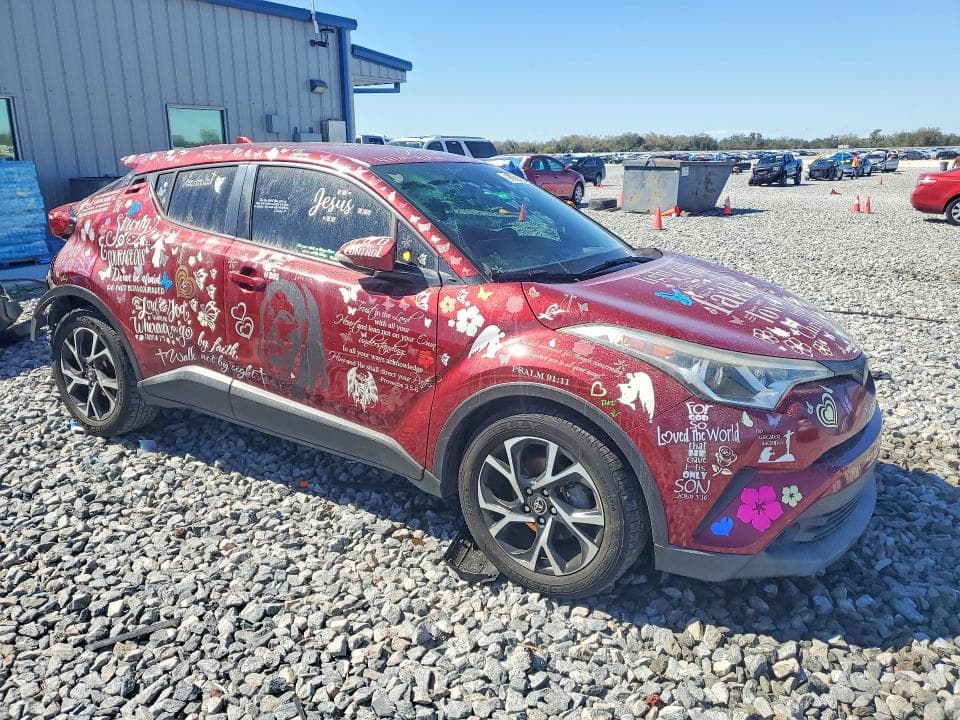 2018 TOYOTA C-HR XLE 4