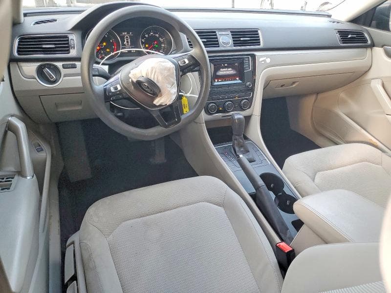 2016 VOLKSWAGEN PASSAT S 8