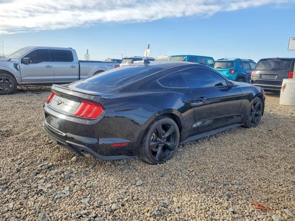 2022 FORD MUSTANG 3