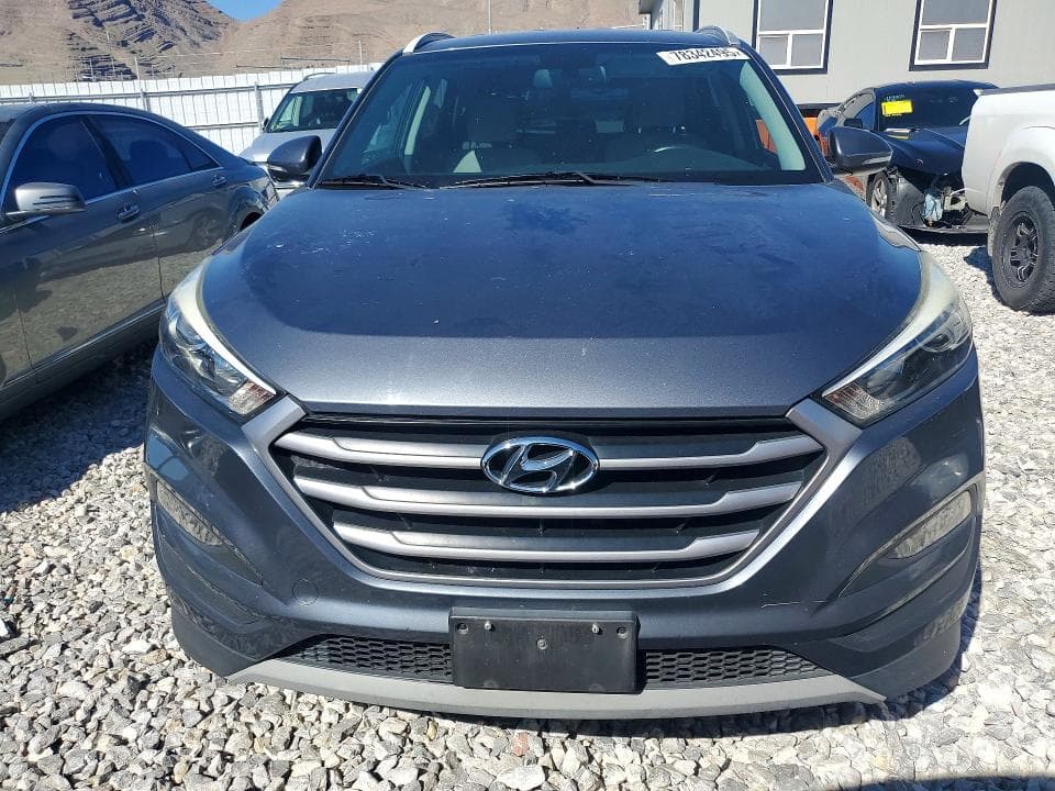 2017 HYUNDAI TUCSON 5