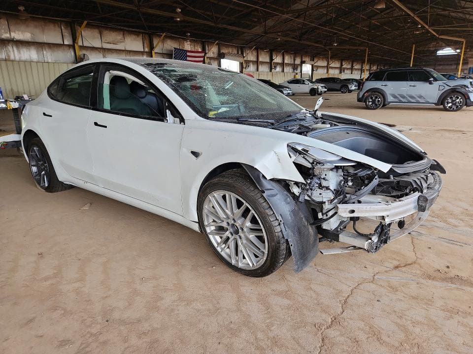 2023 TESLA MODEL 3 4