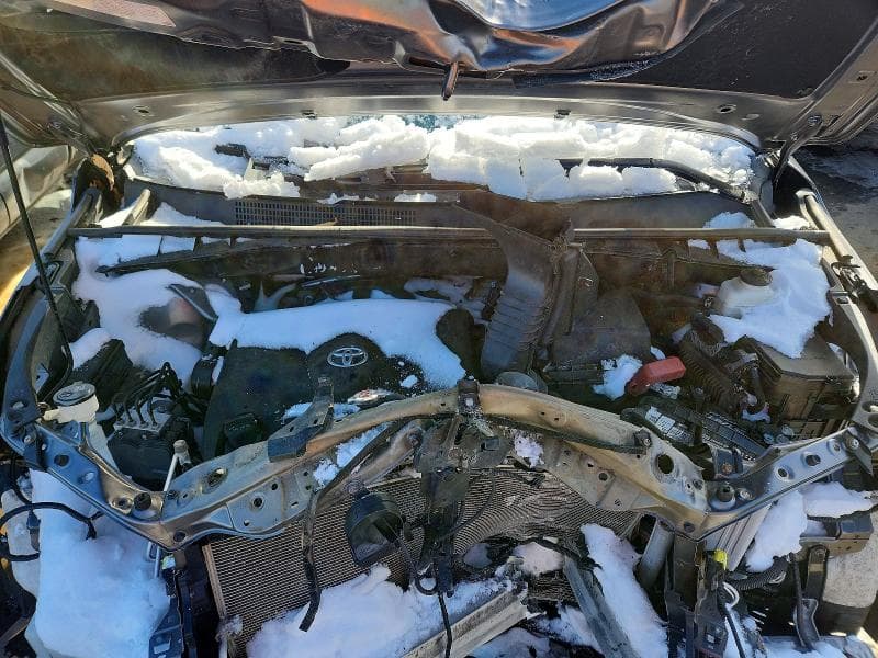 2019 TOYOTA HIGHLANDER SE 12