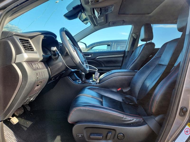 2019 TOYOTA HIGHLANDER SE 7