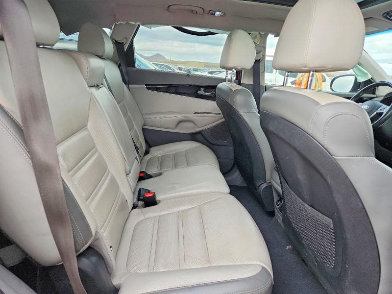 2019 KIA SORENTO SX V6 11