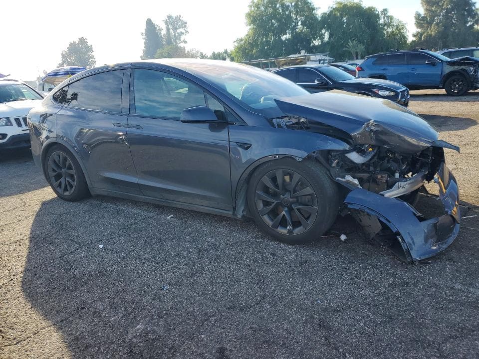 2023 TESLA MODEL X 4