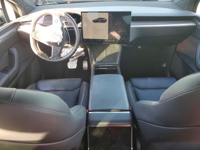 2023 TESLA MODEL X 8