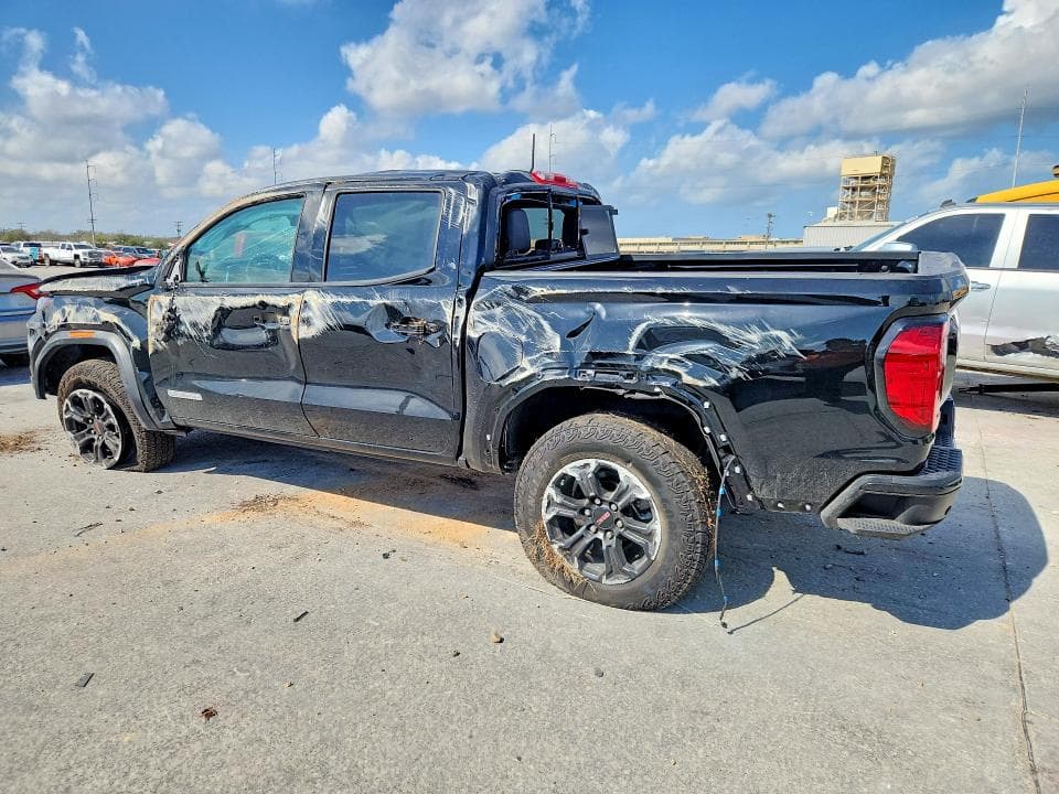 2025 GMC CANYON ELEVATION 2