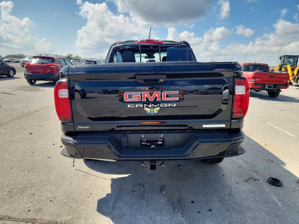 2025 GMC CANYON ELEVATION 6