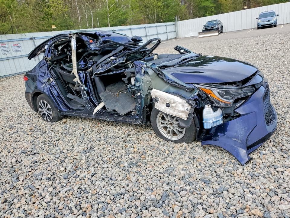 2021 TOYOTA COROLLA LE 4