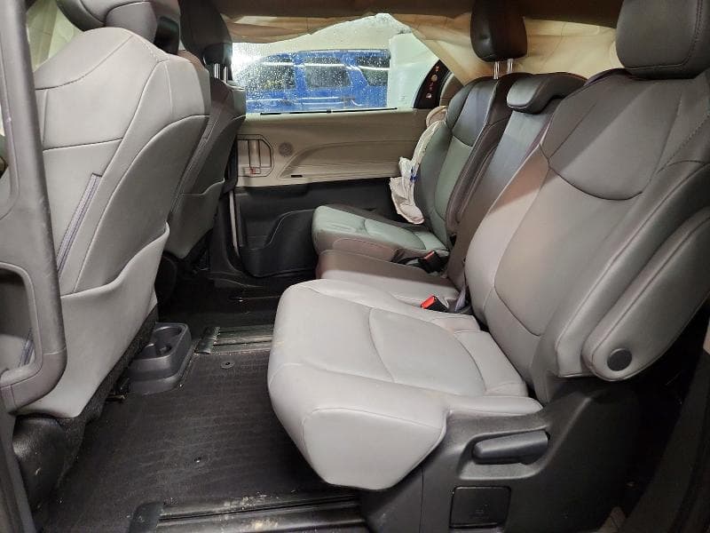 2023 TOYOTA SIENNA XLE 8-PASSENGER XLE 8-PASSENGER 11