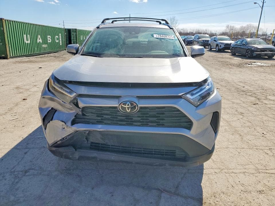 2023 TOYOTA RAV4 XLE 5